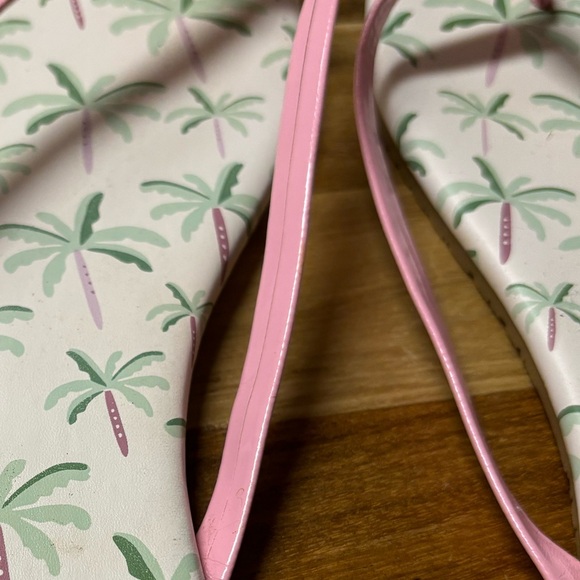 LC Lauren Conrad White and Pink Palm Tree Flip Flops - Picture 6 of 12